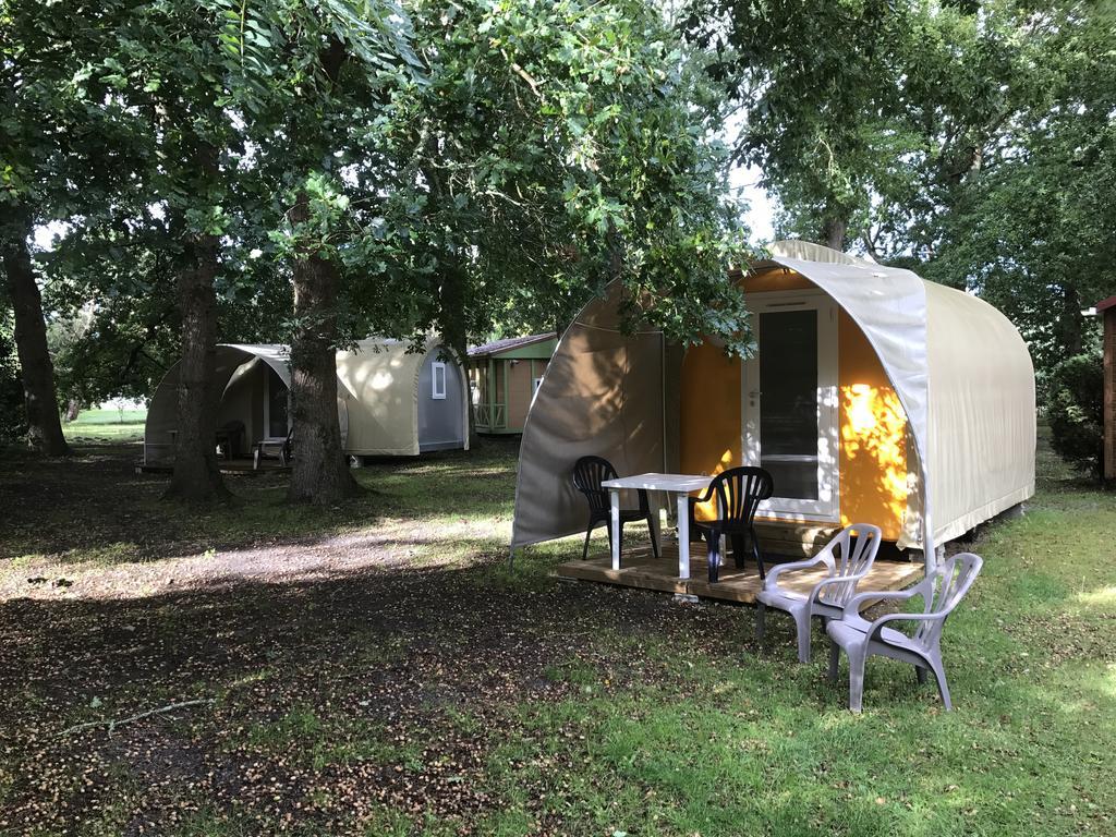 Camping La Chesnays Hotel Vendays-Montalivet Buitenkant foto